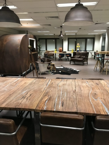 lighting and electrical meeting office room installation